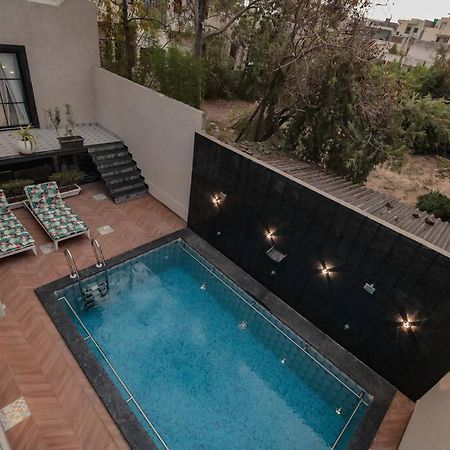 Saiba Outhouse- 4 Bed Room- Pool- Theatre- Partyhall- Garden & Terrace Sitting Area Jaipur Exterior photo